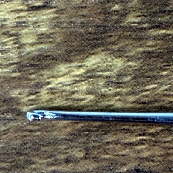 L'Oreal Silver Hair Tool - Picture 5 of 6